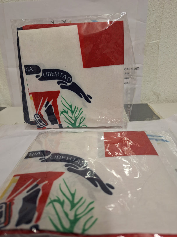 Pañuelos con bandera dominicana